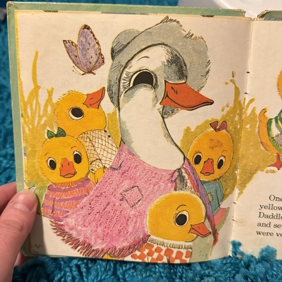 🎉2/$15🎉Diddle Daddle Duckling, hardcover, 1971 - Picture 9 of 12